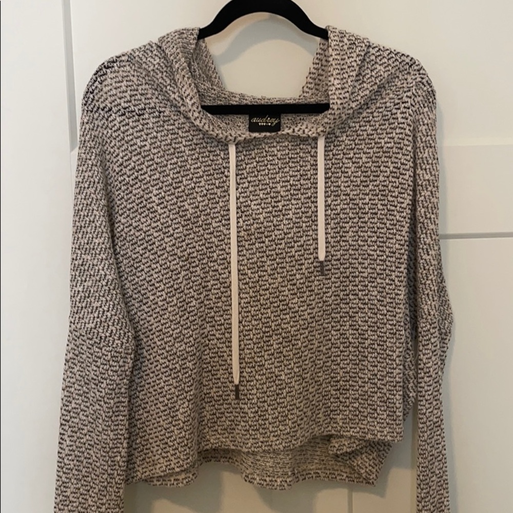 Multicolored hooded sweater